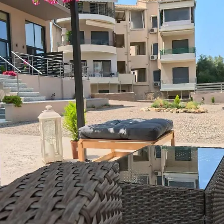 Dris Loft Nikiana